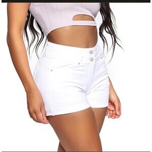 T&Y Fashion white denim shorts-7/8-comfortable and modern ideal for casual looks